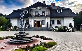 Noclegi Dwór Szlachecki Biedaczów